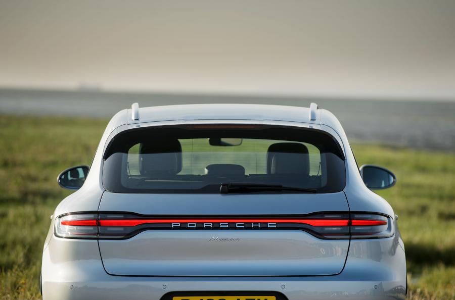 Детали экстерьера Porsche Macan (95B) 2019 года  (UK) (фото 13 из 38)